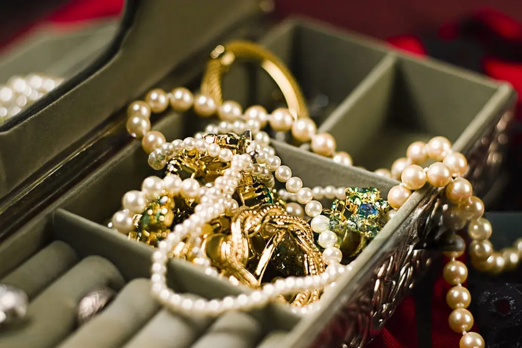 Vender oro y relojes a domicilio en Madrid